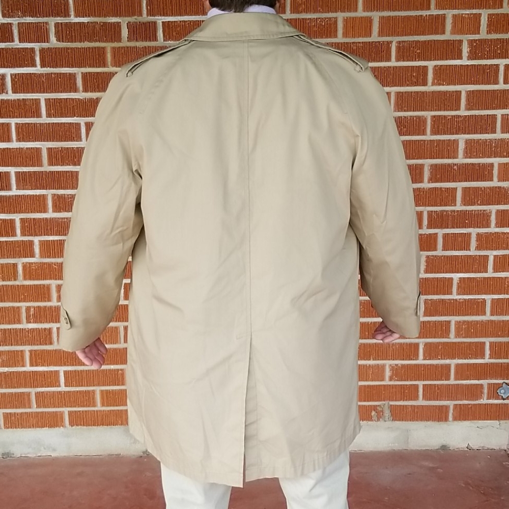 SOLD!!!VTG London Fog Trench Coat - Picture 3 of 10